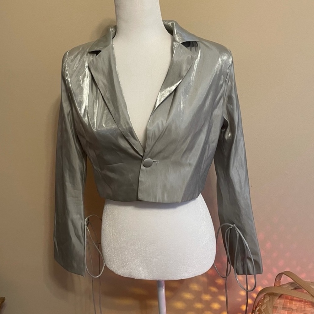 Nasty Gal Shimmer Green Crop Blazer - Picture 4 of 5